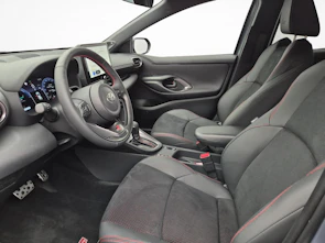 Fahrzeugbild TOYOTA Yaris 1.5 VVT-i HSD GR Sport - ab 2.99% Leasing