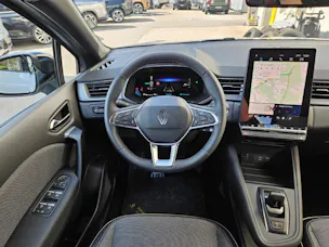 Renault Captur 1.8 E-Tech techno