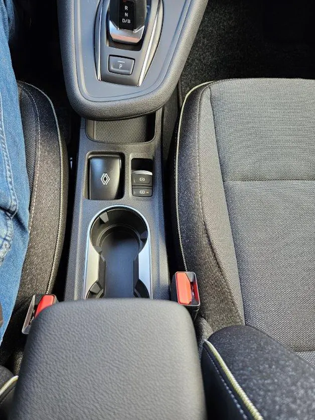 Renault Captur 1.8 E-Tech techno