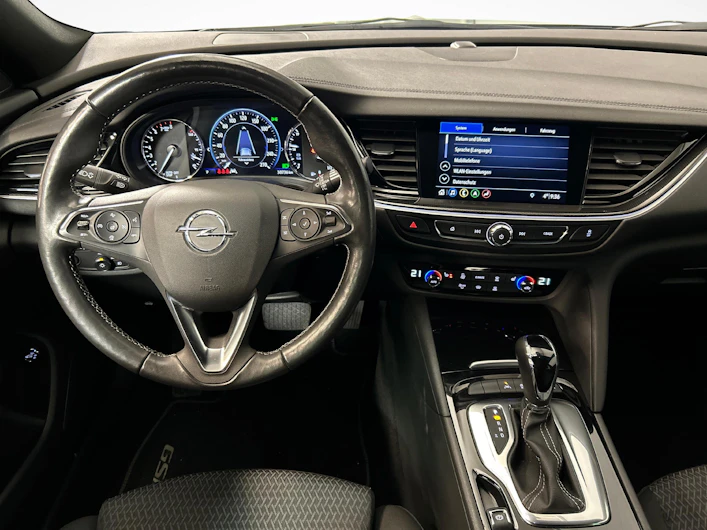 image du véhicule OPEL INSIGNIA