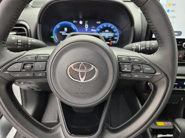 Toyota Yaris 1.5 VVT-i HSD Premium - ab 1.99% Leasing