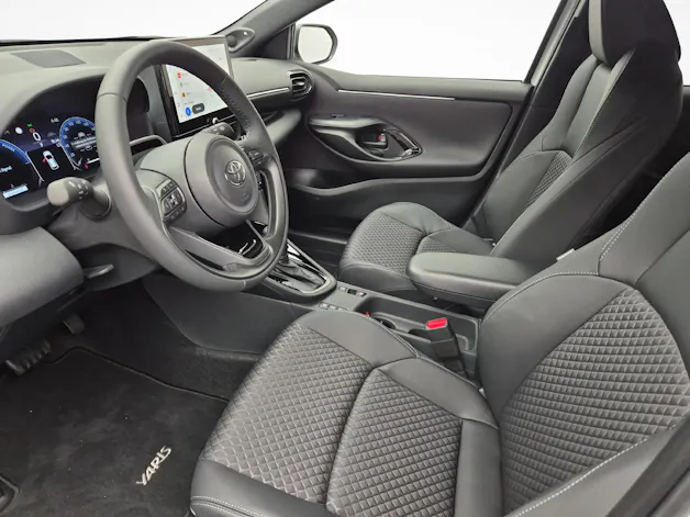 Toyota Yaris 1.5 VVT-i HSD Premium - ab 1.99% Leasing