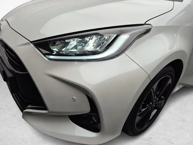 Toyota Yaris 1.5 VVT-i HSD Premium - ab 1.99% Leasing