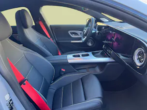 Mercedes-Benz CLA 220 4MATIC AMG Line