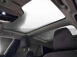 https://vehicle.imgix.net/4263075/767251b5-557d-4239-beb1-219e56bccaee.jpg