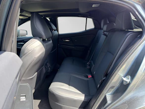 https://vehicle.imgix.net/4263208/fad43461-e766-4c3a-81a7-c8ae1919ffa0.jpg