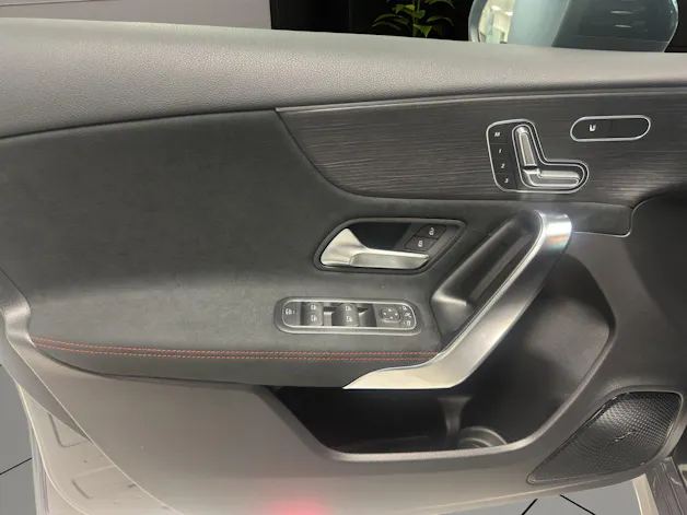 Mercedes-Benz A 220 4Matic 8G-DCT