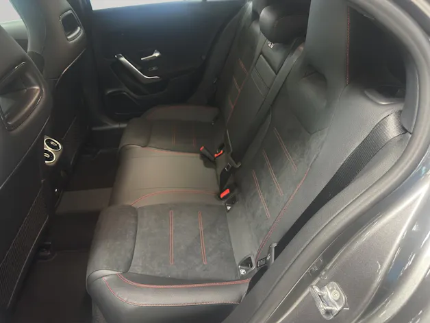 Mercedes-Benz A 220 4Matic 8G-DCT