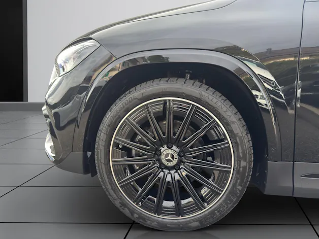 Mercedes-Benz GLA 220d 4Matic 8G-DCTSwiss Star