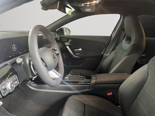 Mercedes-Benz A 220 4Matic 8G-DCT