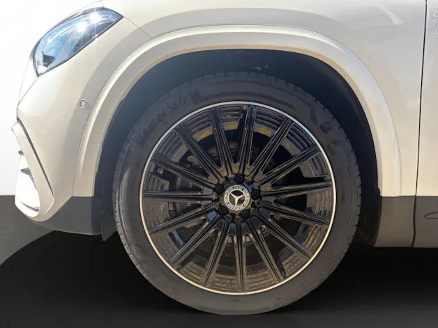 Mercedes-Benz GLA 220 4Matic 8G-DCT