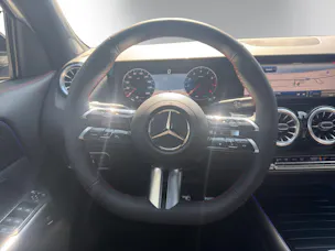 Mercedes-Benz GLA 220 4Matic 8G-DCT