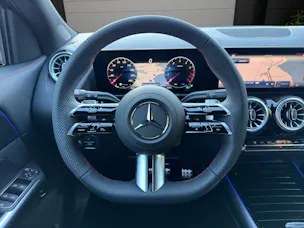 Mercedes-Benz GLA 220 4Matic 8G-DCT