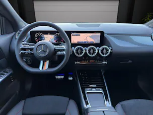 Mercedes-Benz GLA 220 4Matic 8G-DCT