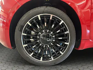Fiat 500 3+1 electric 87 kW La Prima