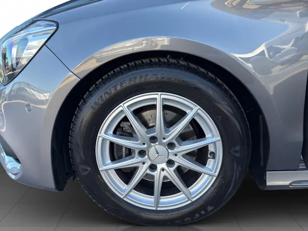 Mercedes-Benz CLA 200 AMG Line