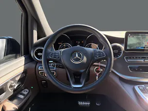 Mercedes-Benz V 300 d Swiss Edition AMG-Line L 4M