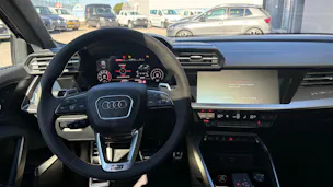 Audi RS3 Limousine 2.5 TSI quattro S-tronic