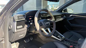 Audi RS3 Limousine 2.5 TSI quattro S-tronic