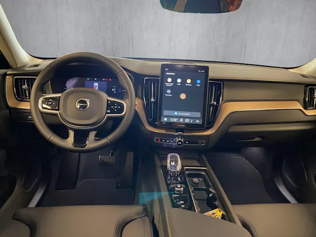 Volvo XC60 T6 eAWD PluginHybrid Plus Dark Geartronic