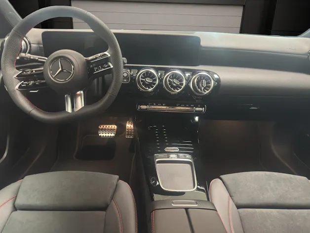 Mercedes-Benz A 220 4Matic 8G-DCT