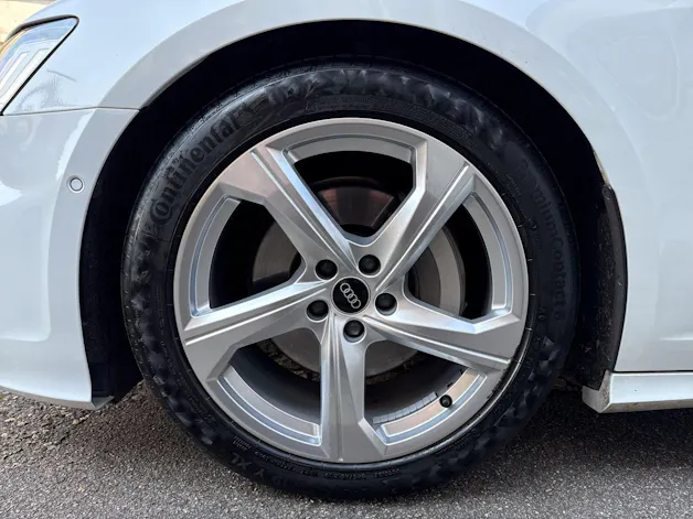 Audi A6 Avant 45 Sport Att qu