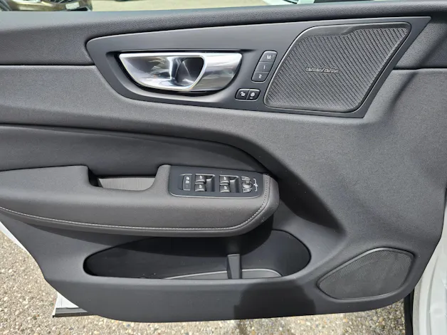 Volvo XC60 2.0 T6 TE Ultra Bright eAWD