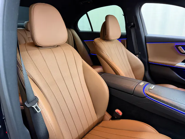Mercedes-Benz E 300 e 4Matic 9G-Tronic
