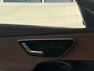 Mercedes-Benz E 300 e 4Matic 9G-Tronic