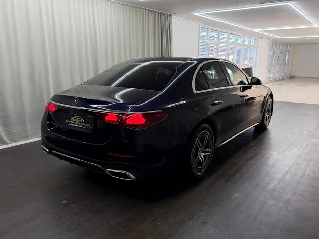 Mercedes-Benz E 300 e 4Matic 9G-Tronic