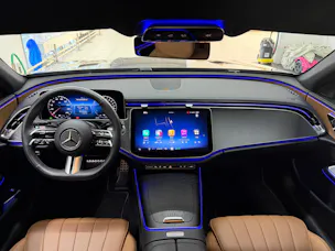 Mercedes-Benz E 300 e 4Matic 9G-Tronic