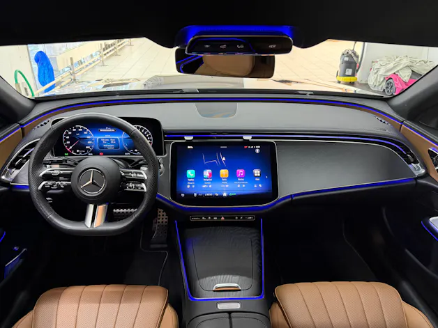 Mercedes-Benz E 300 e 4Matic 9G-Tronic