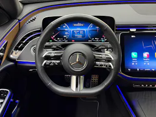 Mercedes-Benz E 300 e 4Matic 9G-Tronic