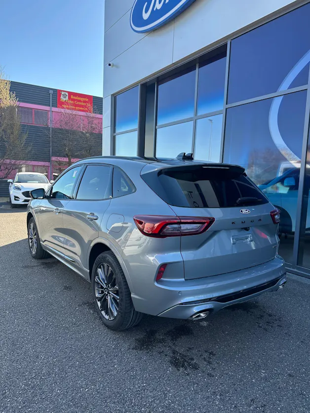 Ford Kuga 2.5 Plug-in Hybrid Sound PHEV