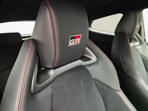 https://vehicle.imgix.net/4264105/37a101f6-3c91-4cec-a5e1-49d6d6f37bd1.jpg