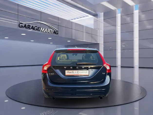 Volvo V60 2.0 T4 Summum
