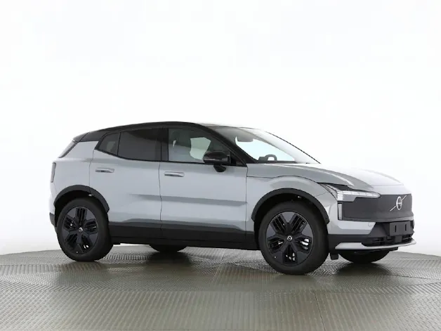 Volvo EX30 CC Cross Country E60 Twin Performance AWD