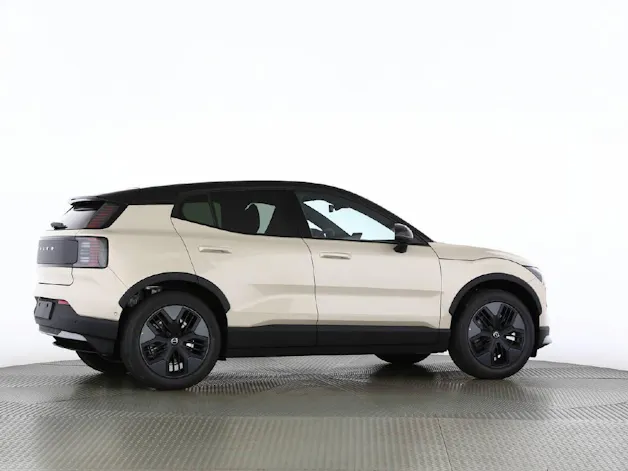 Volvo EX30 CC Cross Country E60 Twin Performance AWD