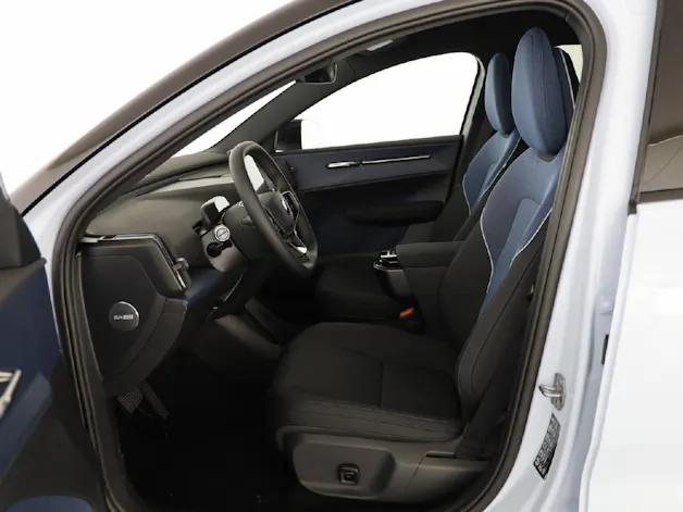 Volvo EX30 CC Cross Country E60 Twin Performance AWD