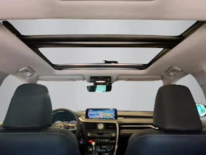https://vehicle.imgix.net/4264130/0ad8e58f-d171-4a15-ab64-5c5f69a04e0f.jpg