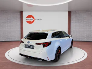Toyota Corolla Touring Sports 2.0 HSD Swiss Edition / inkl. Winterkompletträder