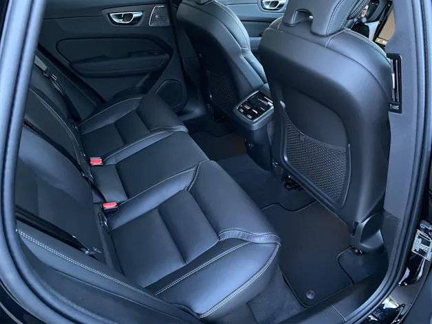 Volvo XC60 2.0 B5 MH Black Edition AWD