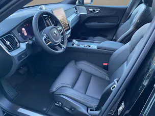 Volvo XC60 2.0 B5 MH Black Edition AWD