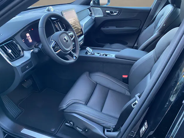 Volvo XC60 2.0 B5 MH Black Edition AWD