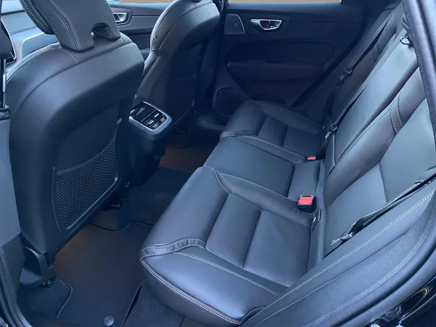 Volvo XC60 2.0 B5 MH Black Edition AWD