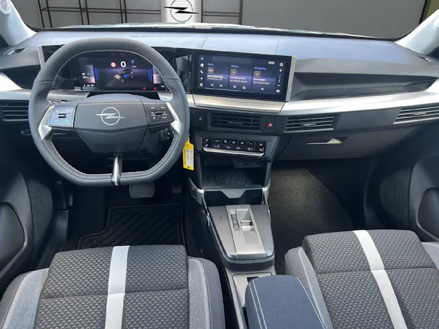 Opel Frontera 1.2 T HEV 145 GS