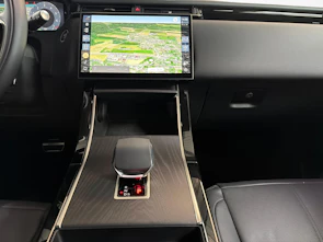 Fahrzeugbild LAND ROVER Range Rover Velar 2.0 P400e Dynamic SE