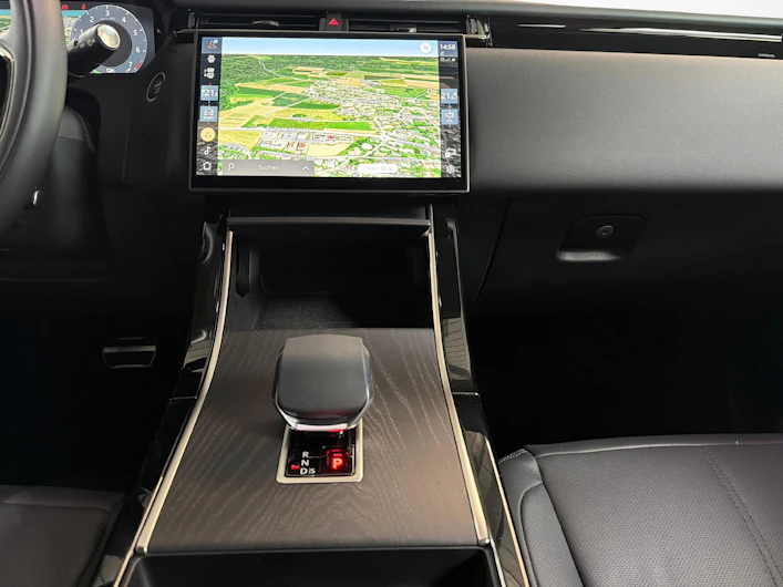 Fahrzeugbild LAND ROVER RANGE ROVER VELAR