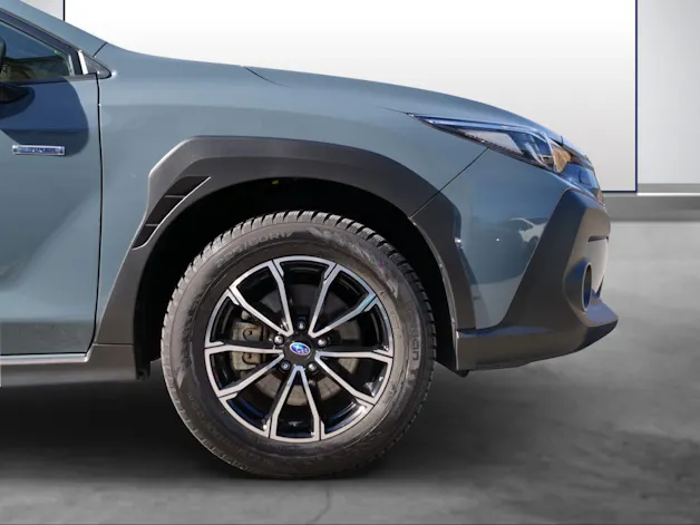 Subaru Crosstrek 2.0i e-Boxer Swiss Plus