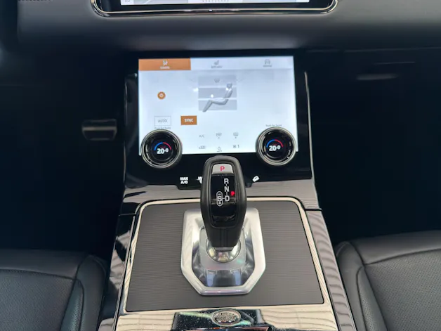Land Rover Range Rover Evoque 2.0 T 250 R-Dynamic SE